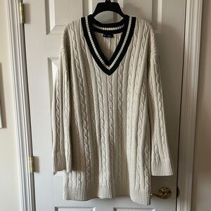 GAP Cream and Black V-Neck Sweater